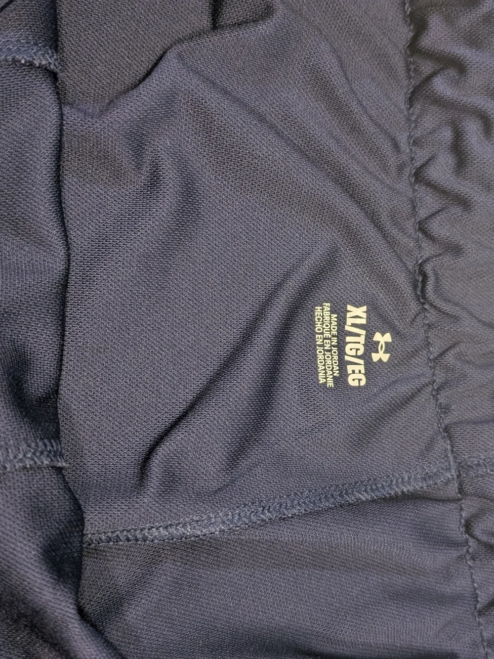 Under Armour Women's Navy Blue Athletic Shorts with White Trim Size XL